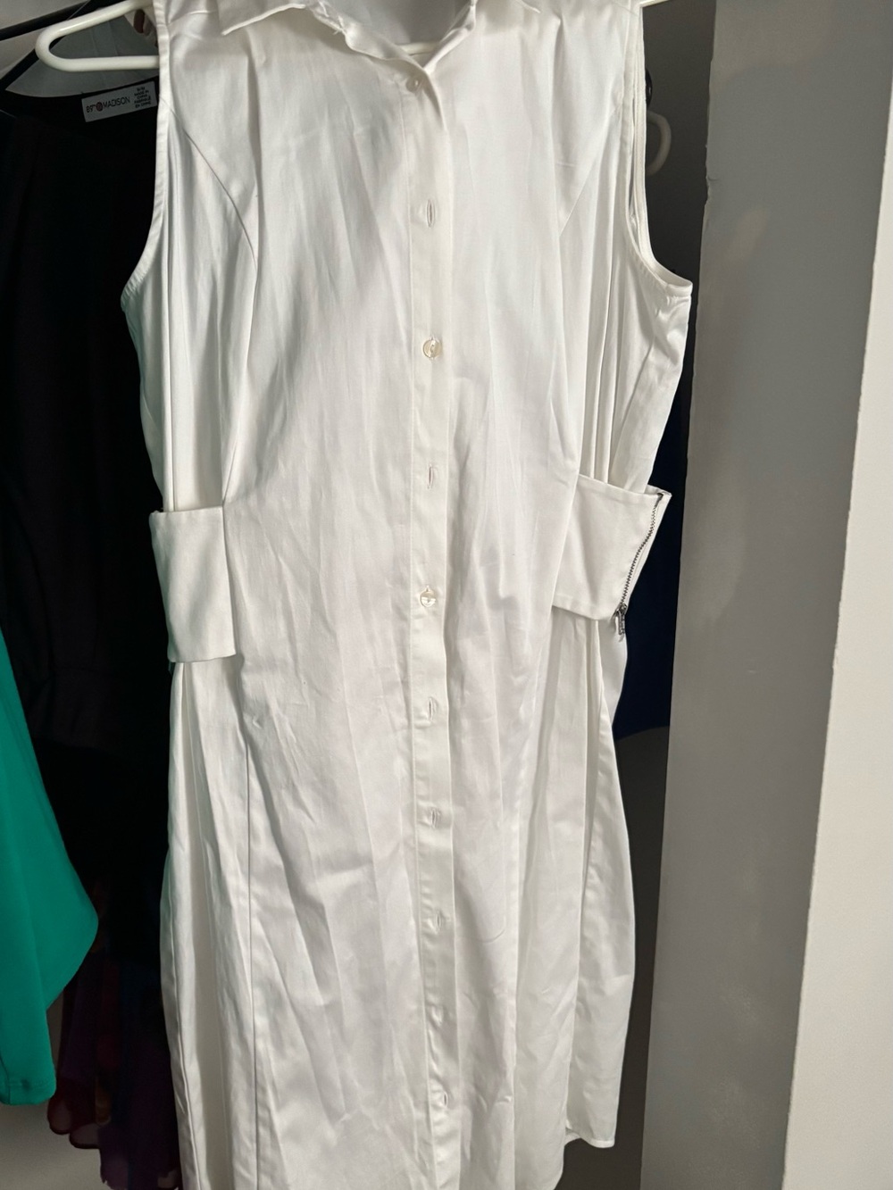 project RUNWAY White Button Up Sleeveless Shirt Dress/Coat or Jacket Size L